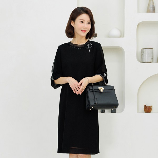 OPC3028_DO [THE BLACK] Carby stud dress