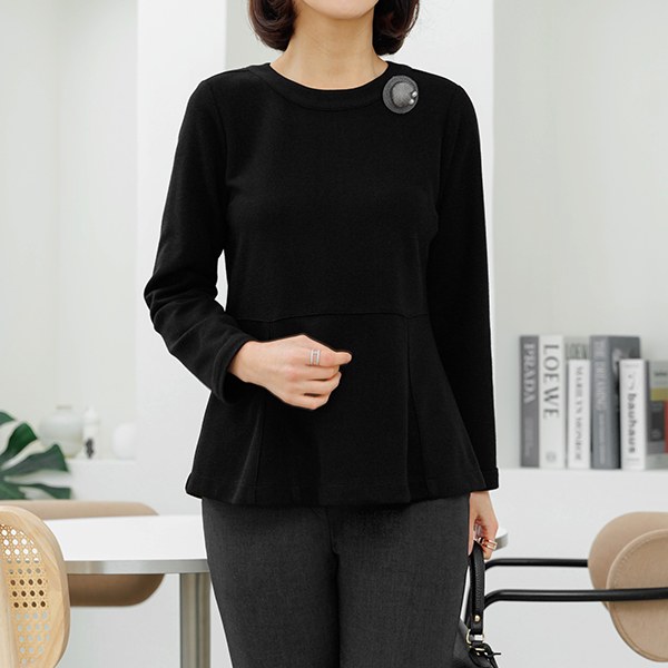 TBC6175 [THE BLACK] Flare blouse (broochSET)