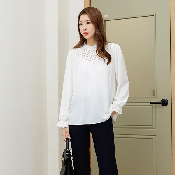 TBD1054_DO Crepe Pearl Blouse