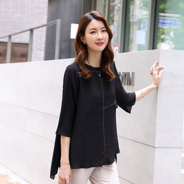 [THE BLACK] Tellver Stitch Blouse