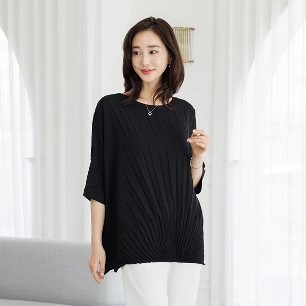 Minette pleated blouse