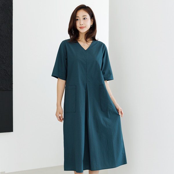 Lennon incision V-neck dress