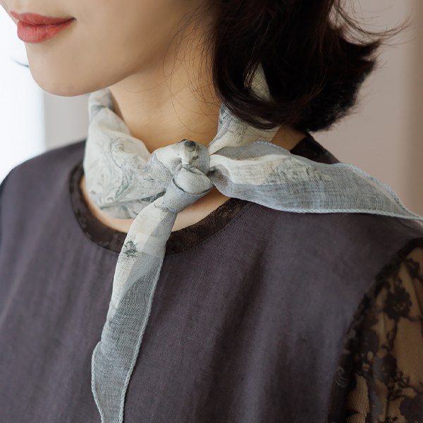 Spicy linen rose scarf