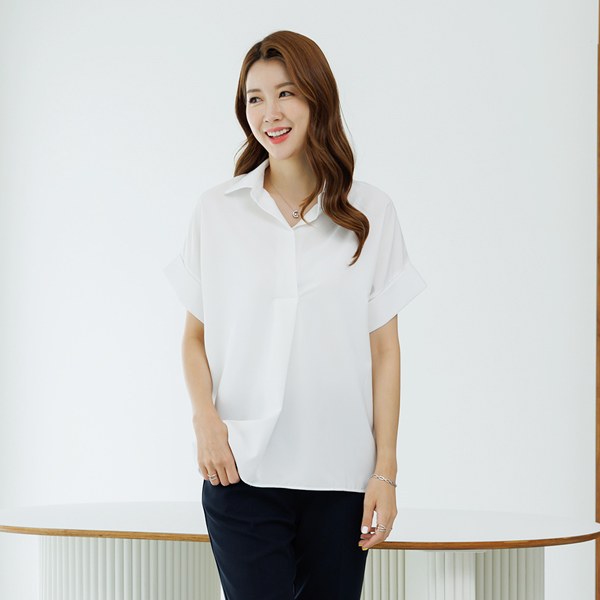 Laf collar blouse