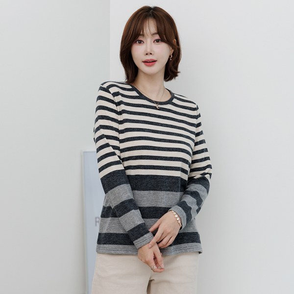 Boated single-breasted knit T-shirt KND4017