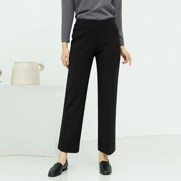 Showing semi-wide slacks PTD4093